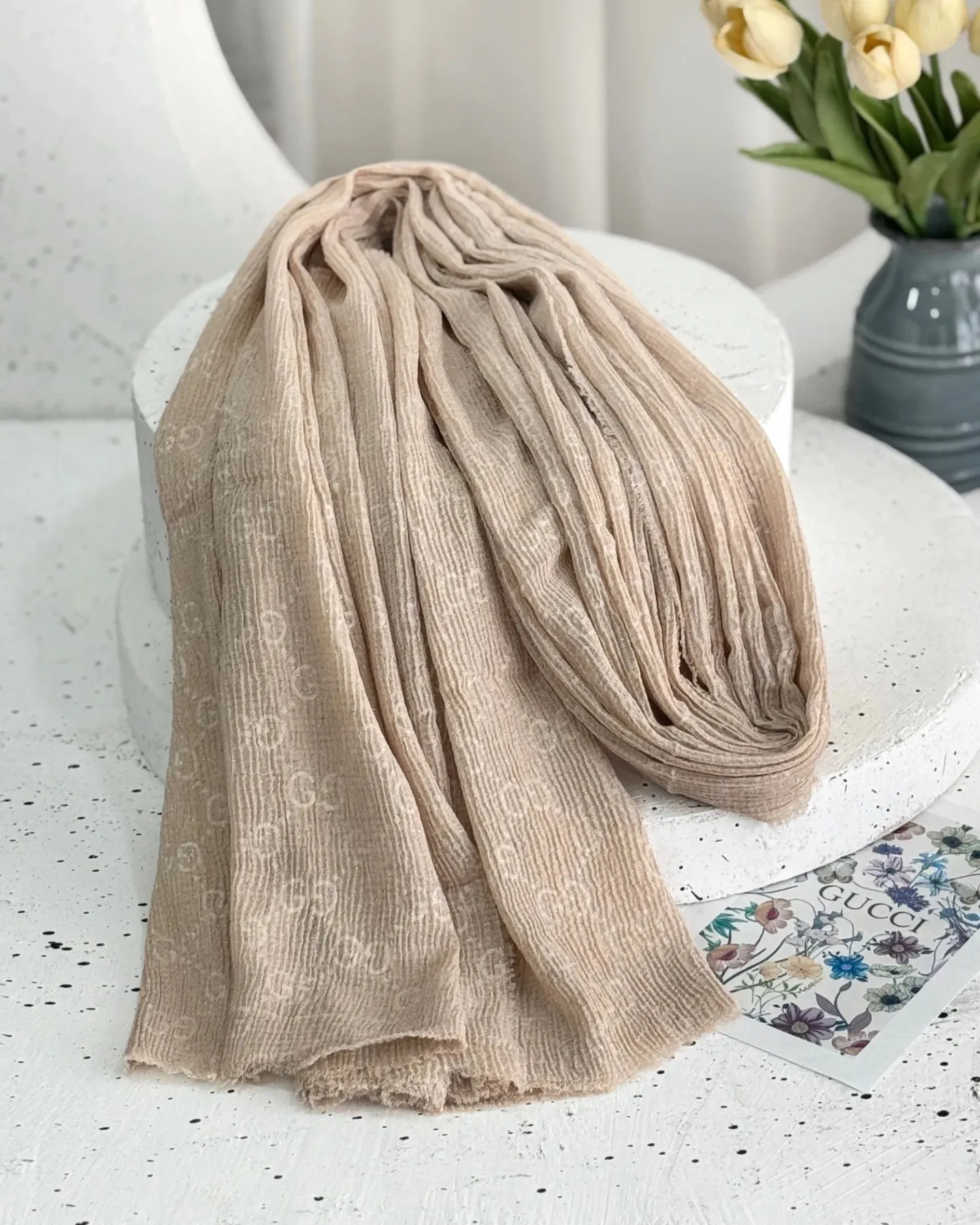 شال لمه پلیسه گوچی