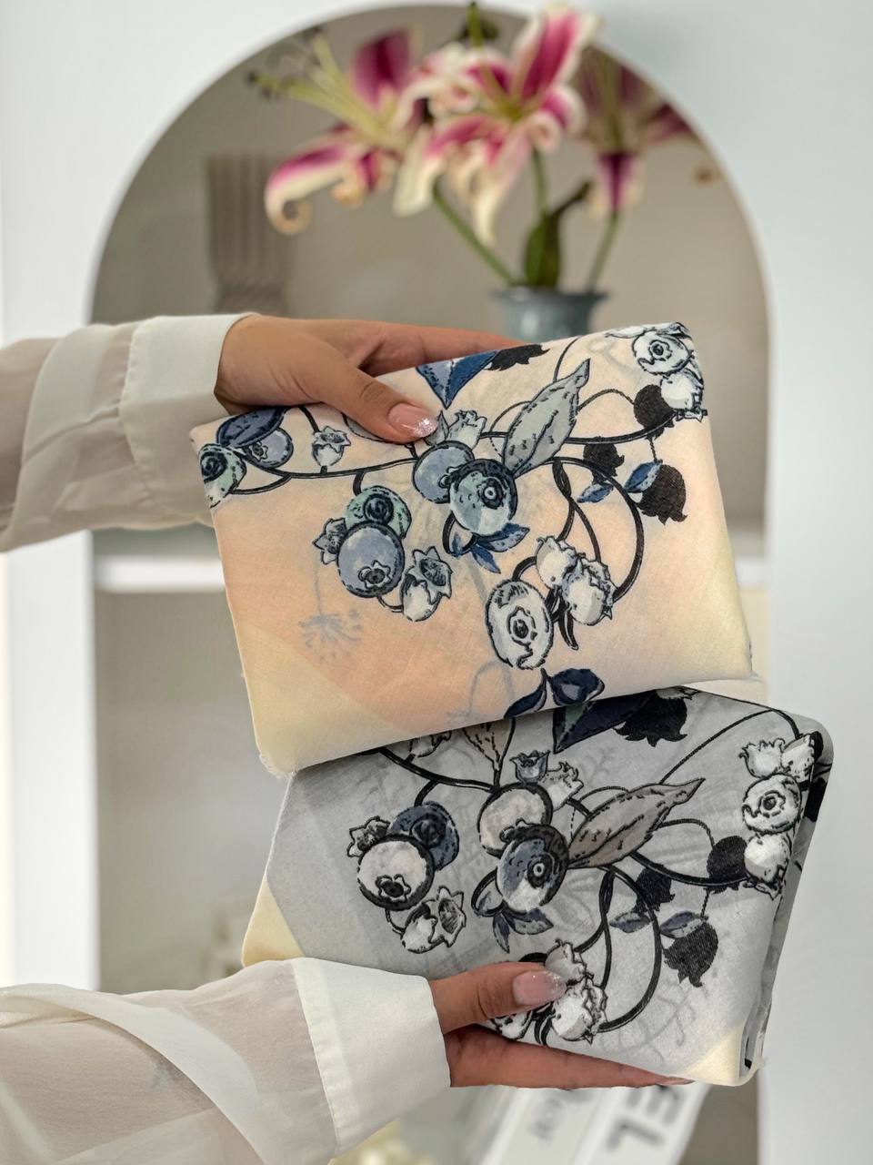 روسری نخی گلدار