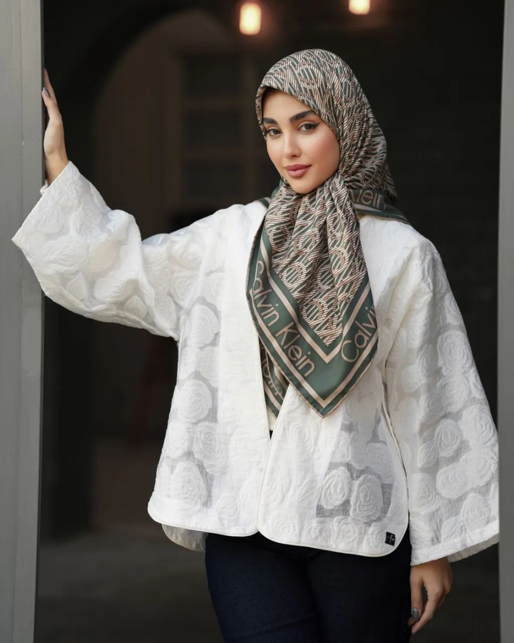روسری ابریشم کجراه کلوین کلاین