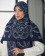 روسری ابریشم شانل گل کاملیا