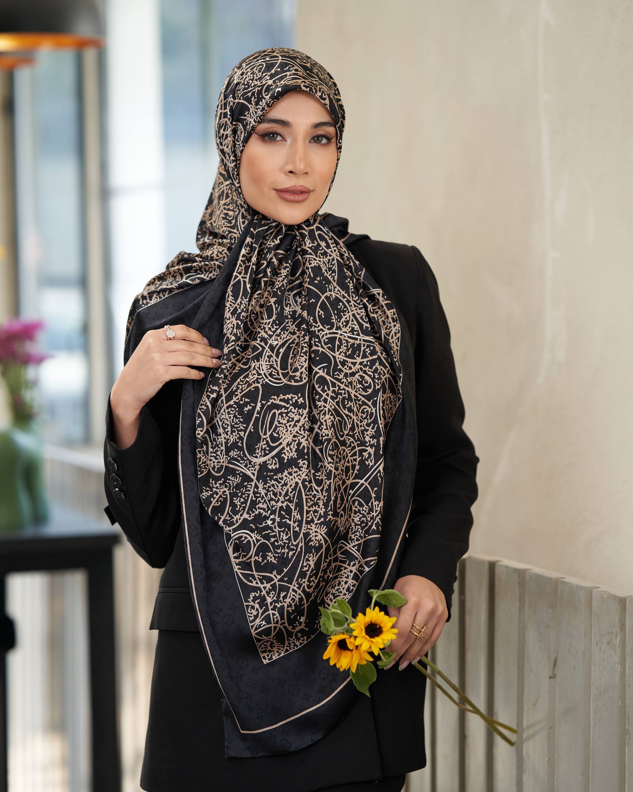 روسری ابریشم ال وی