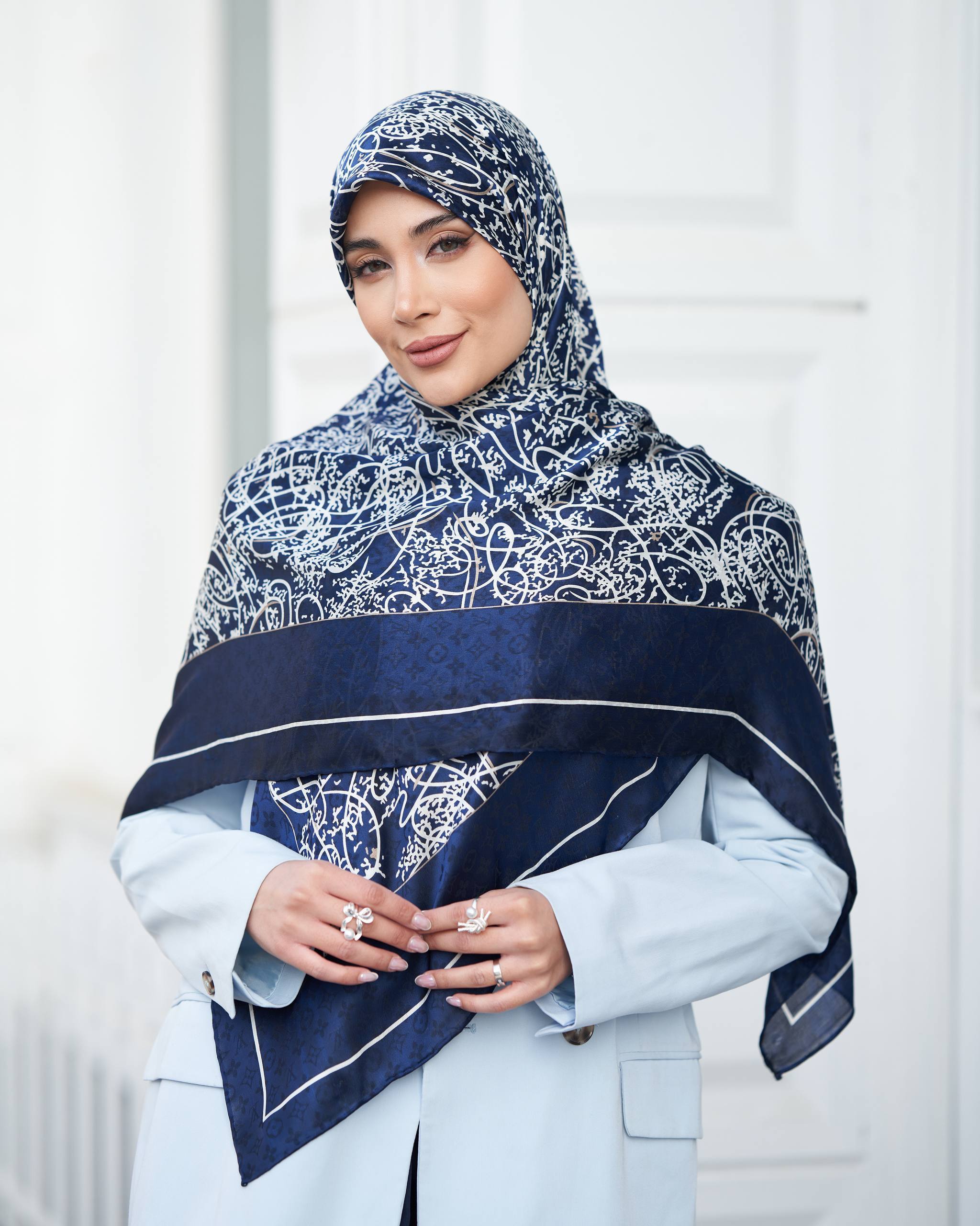 روسری ابریشم ال وی
