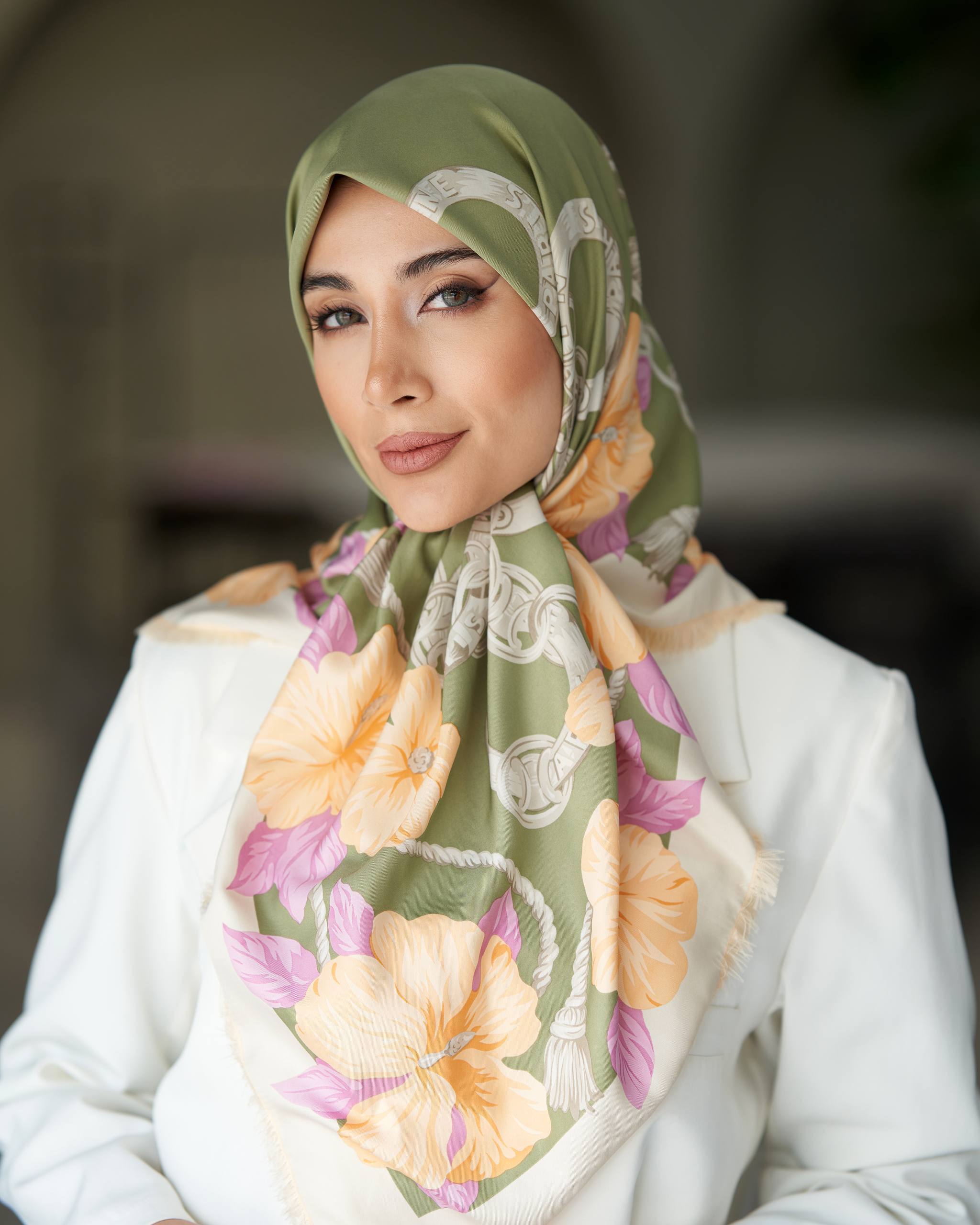روسری ابریشم توییل ریشه سوزنی سلین