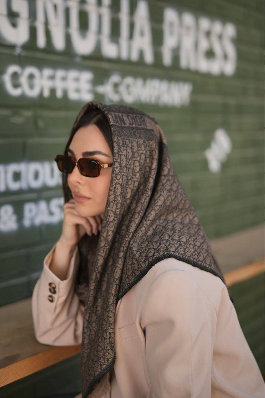 روسری موهر دیور