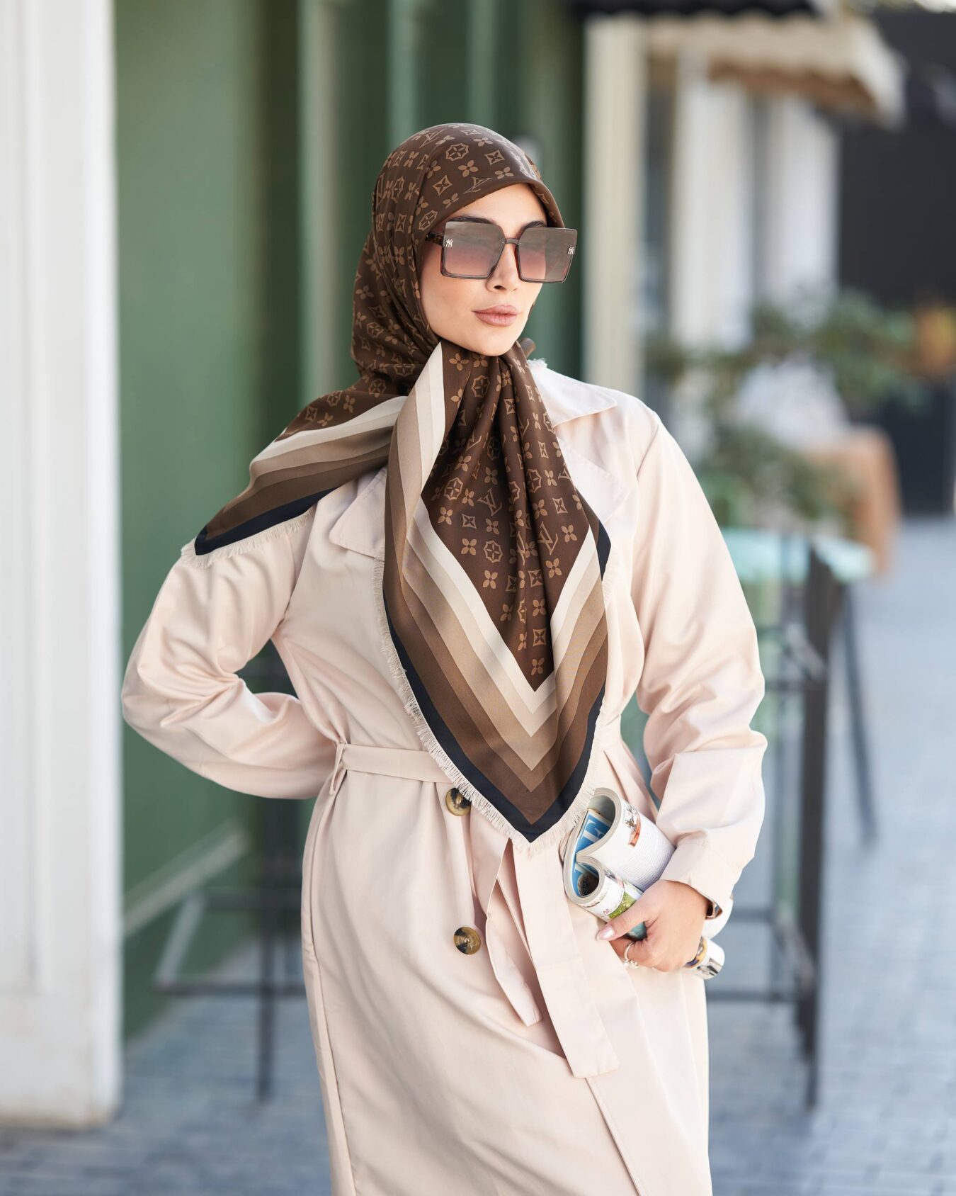 روسری ابریشم توییل ریشه سوزنی ال وی
