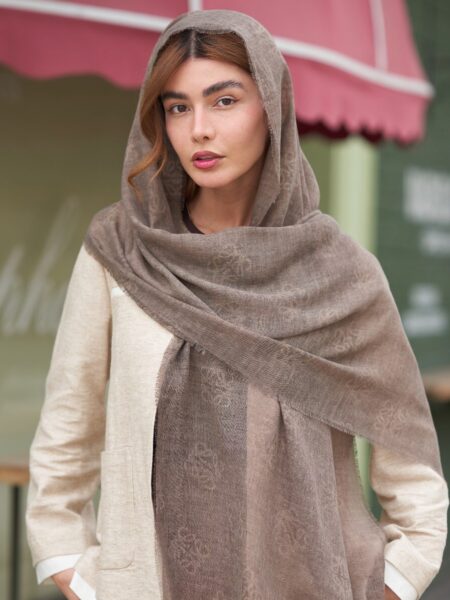 شال نخی Loewe