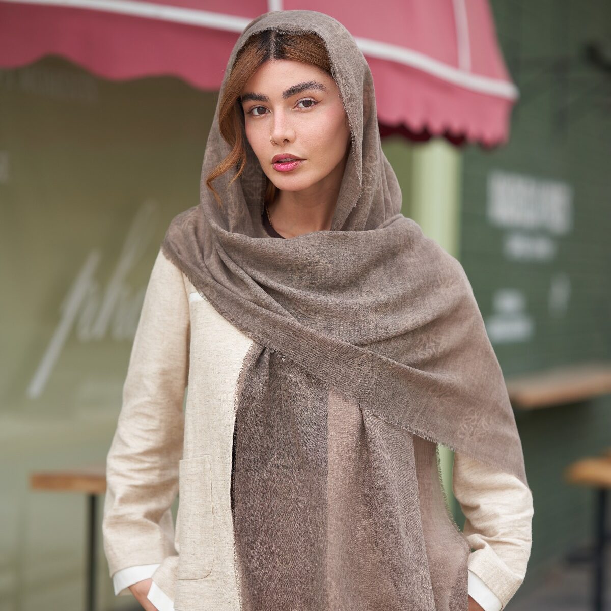 شال نخی Loewe