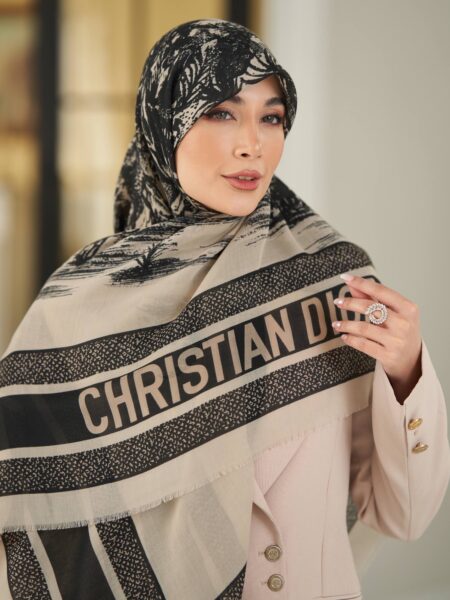 روسری نخی طرح دیور