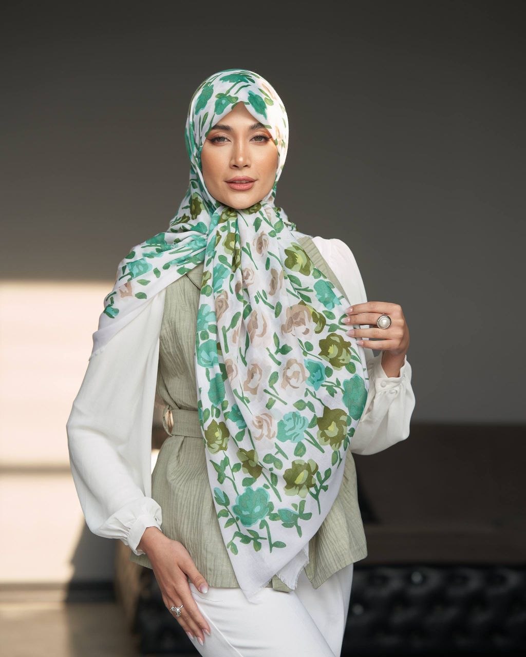 روسری نخی باغ گل دیور